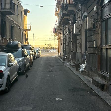 Da Marieddu Appartamento Indipendente In Centro Citta Катанія Екстер'єр фото